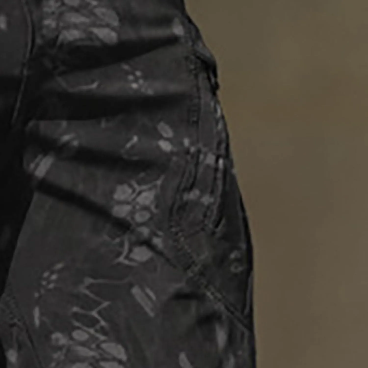 CRNTCEM Mens Camo Cargo Pants Straight Leg Army Combat Military Trousers Cotton Tactical Work Hunting Camouflage Pants