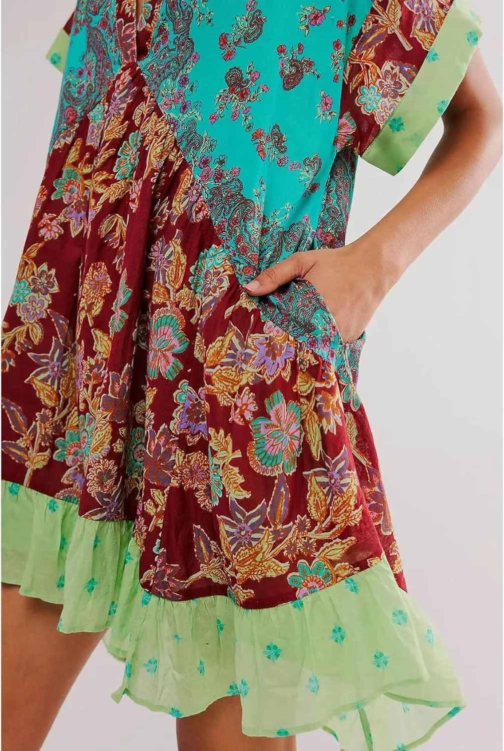 Perbai Women's Boho Summer Dresses Casual Deep V Neck Short Sleeve Mini Beach Dress Floral Ruffle Flowy Short Sundress