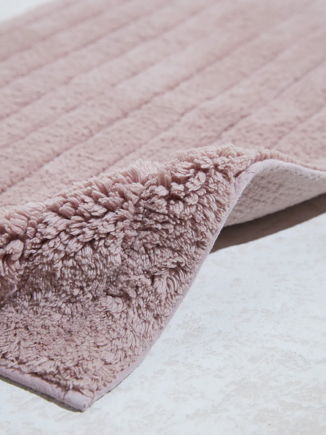 Westside Home Blush Pink Self-Striped Fluffy Bathmat